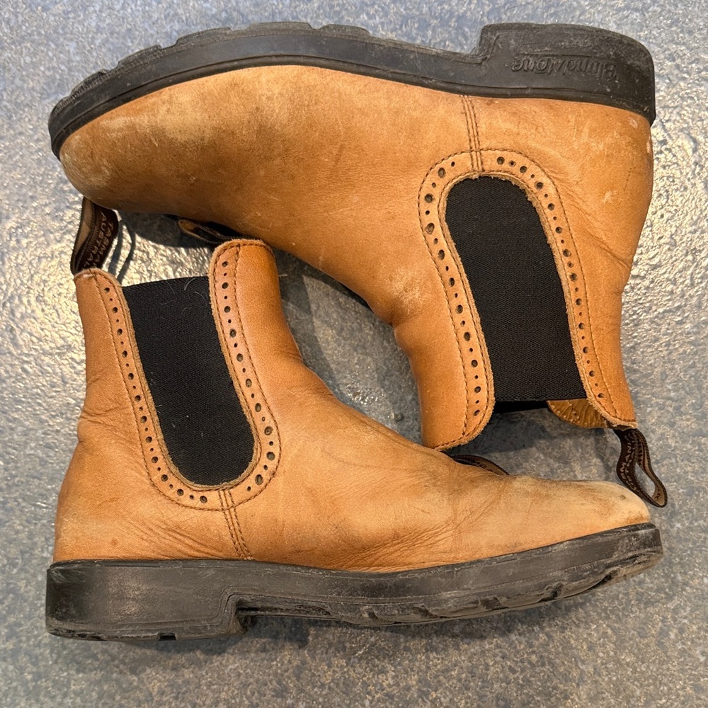 Blundstone Brown Leather Chelsea Boots